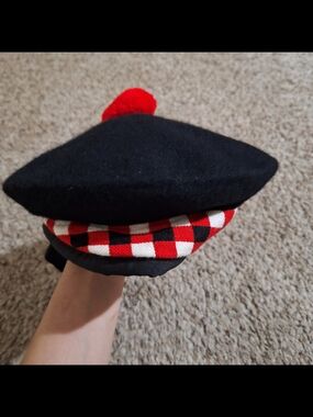 Black Wool Scottish Glengarry Hat Red Pom Pom Checkered Trim Size 7.5